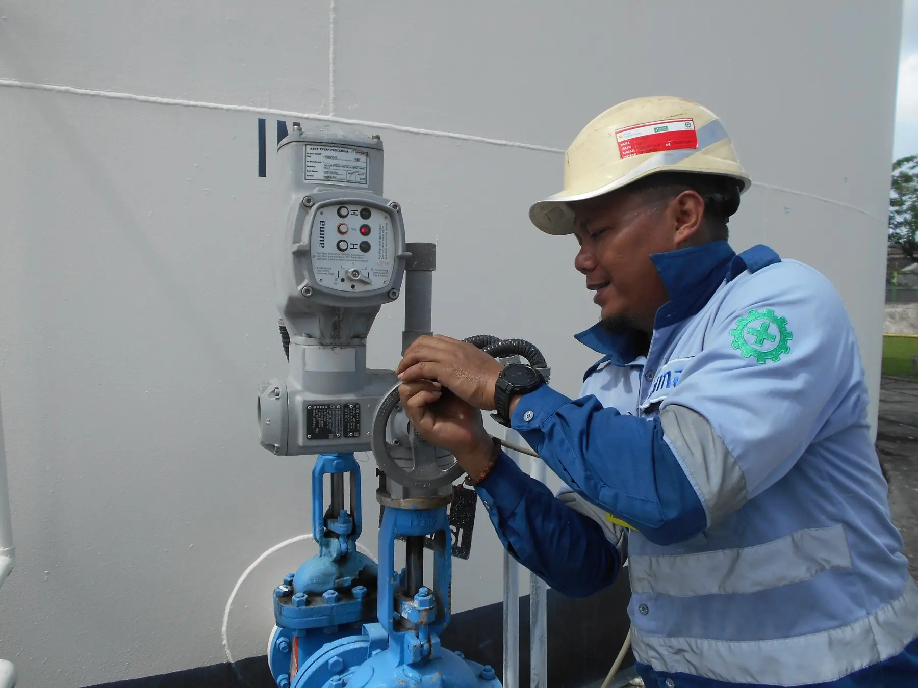 Teknisi TSI installation & commissioning mov auma di Fuel Terminal Samarinda