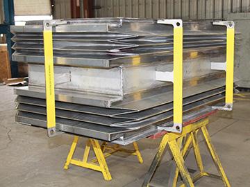 Expansion joint metalik persegi BACHMANN