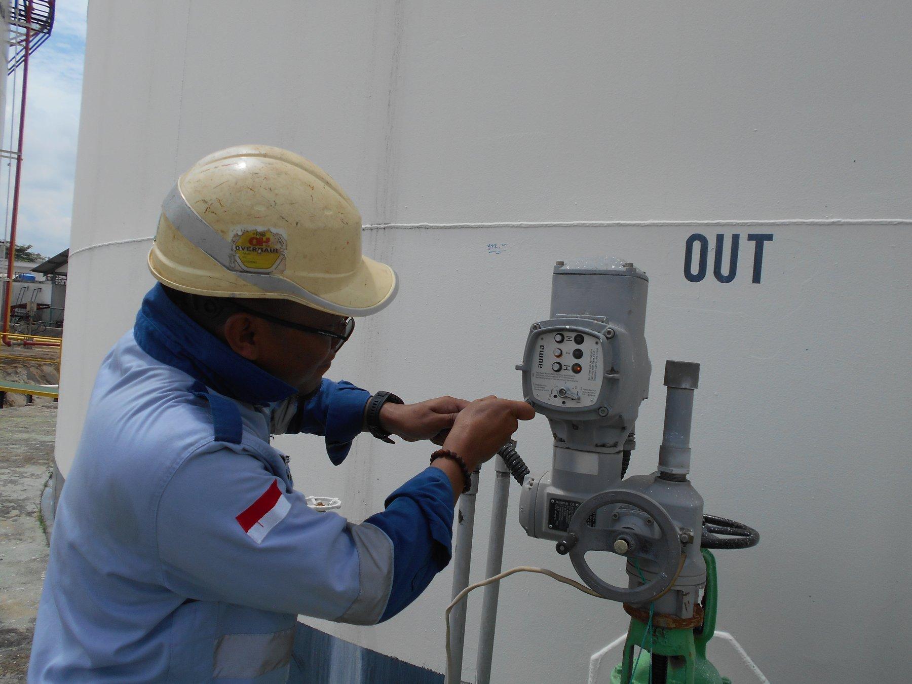 Teknisi TSI installation & commissioning mov auma di Fuel Terminal Samarinda