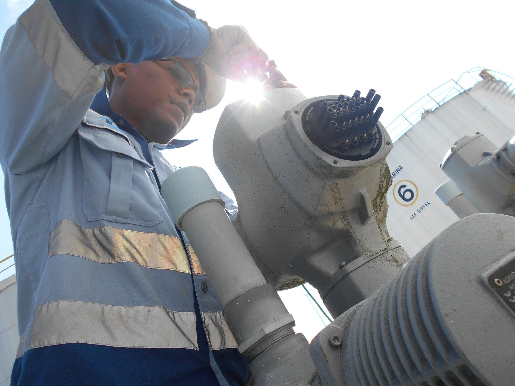 Teknisi TSI installation & commissioning mov auma di Fuel Terminal Samarinda